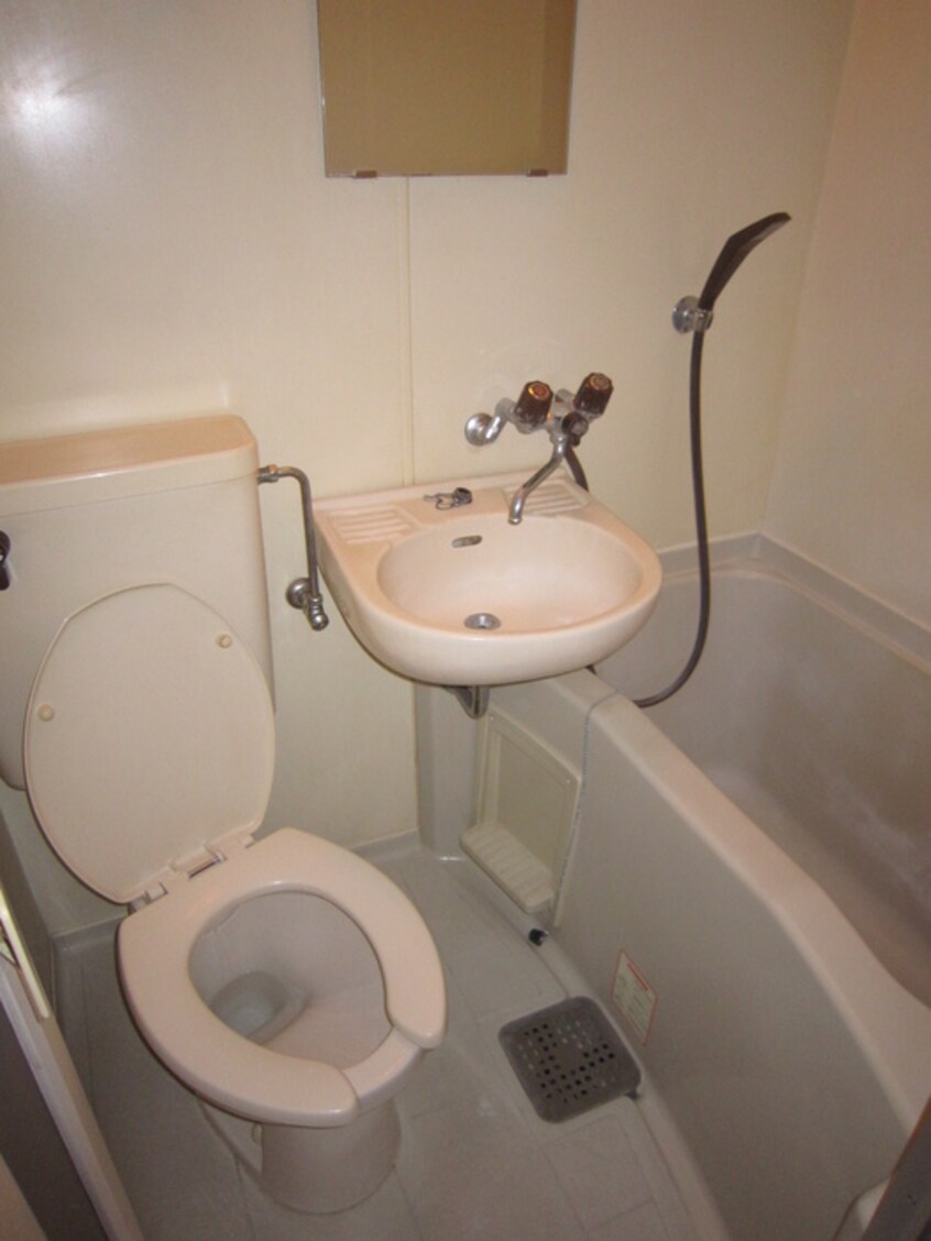 バス／シャワールーム等 シェルマンション