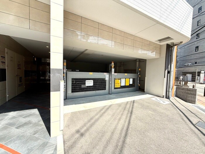 駐車場 セレニテフラン野田阪神駅前