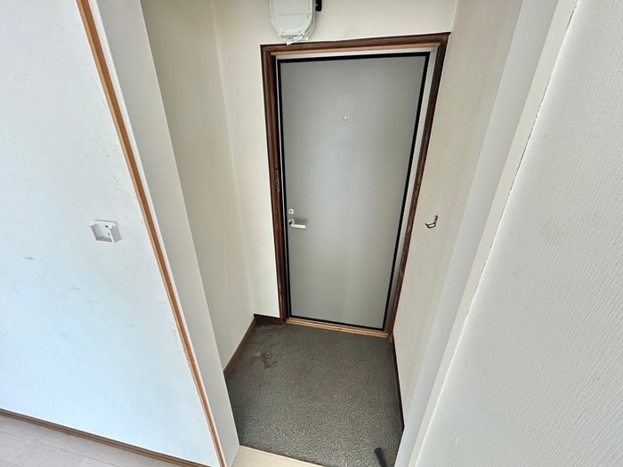 玄関 三和マンション