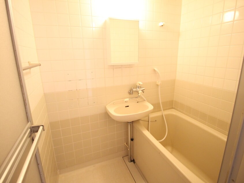 バス／シャワールーム等 リベラルパレス平野