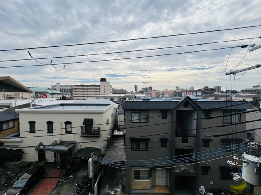 室内からの展望 ココ西宮