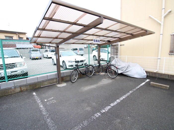 駐輪場 GENKI　ハウス