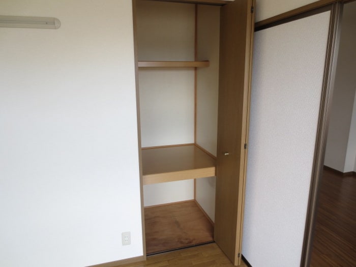 収納 ドミールシャルマン