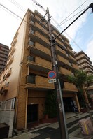 ハイクオリティアドニスの外観