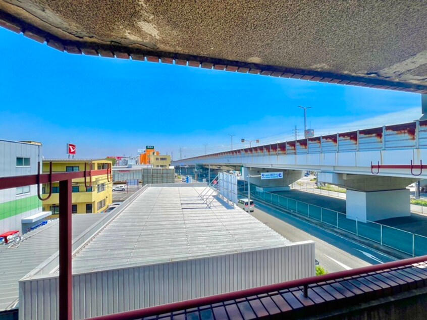 室内からの展望 西谷商事株式会社第一ビル