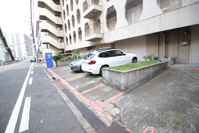 駐車場 マンションサルナート