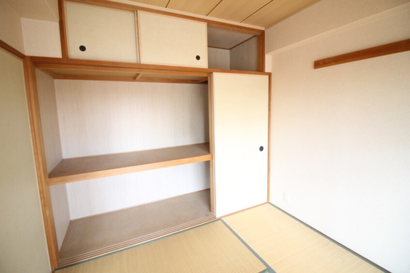 収納 グレ－ス武庫之荘