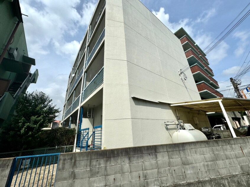 外観写真 ウエストマンション魚住