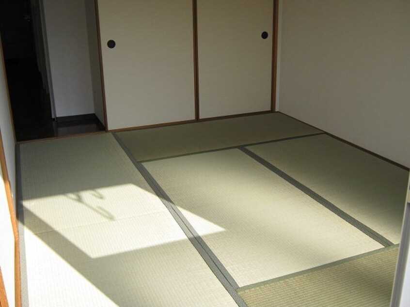 居室 香里園ヒルズ1号棟