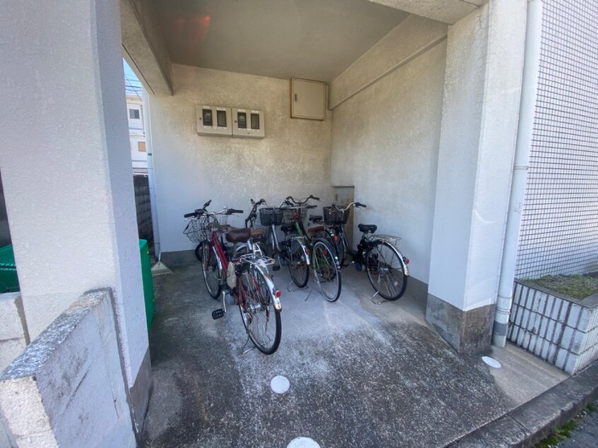 駐輪場 甲陽マンション