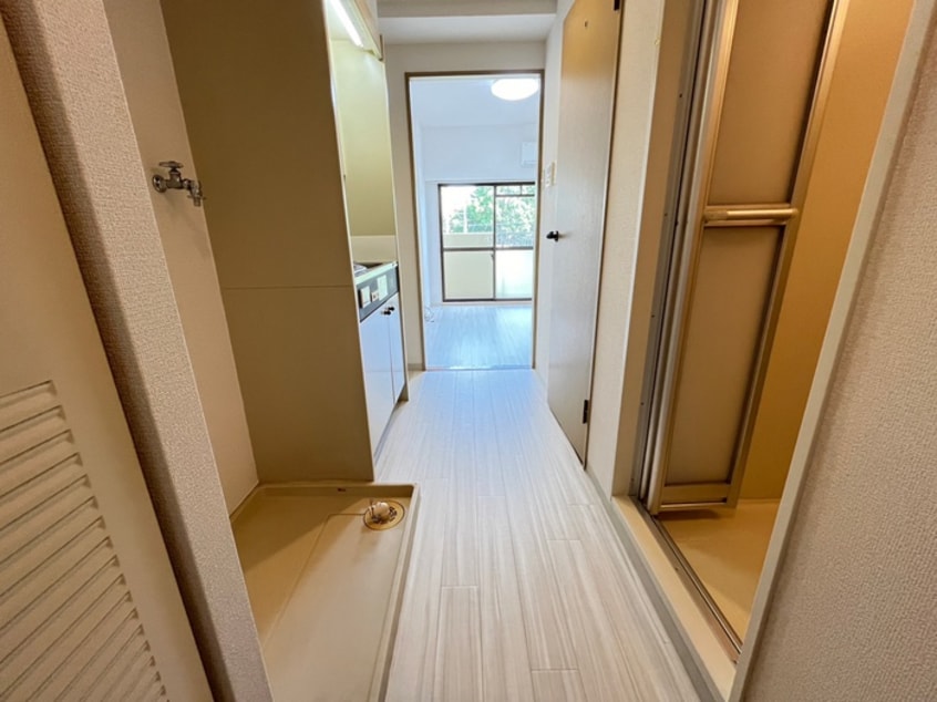 廊下 クレ－ル加茂