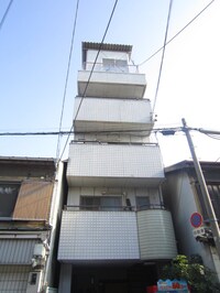 ＨＯＵＳＥ　ＬＥＥ