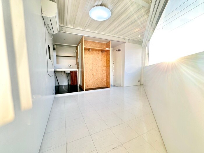 居室 SAWASAKI APARTMENT