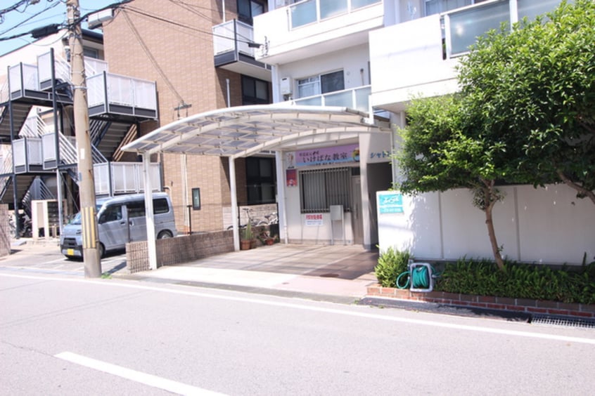 エントランス部分 シャトレブラン