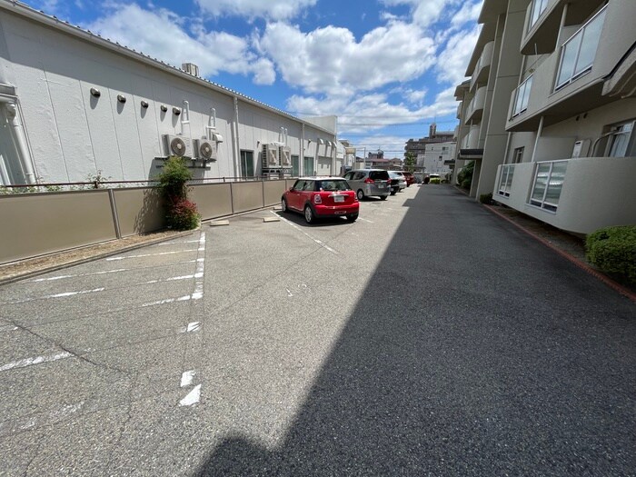 駐車場 パストラ－レ香櫨園