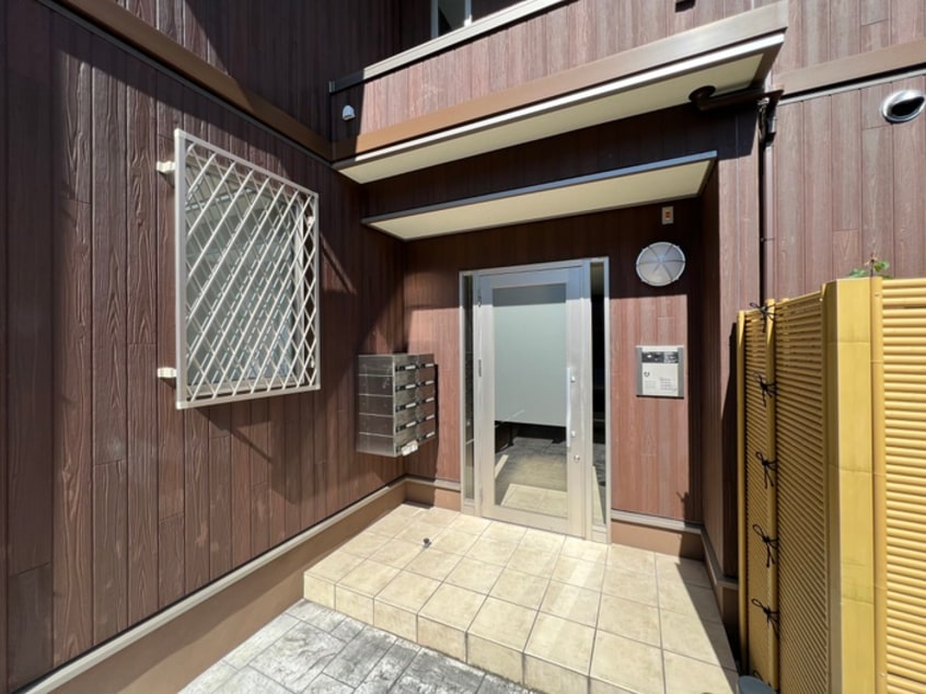 エントランス部分 メゾン・ド・きぬかけ