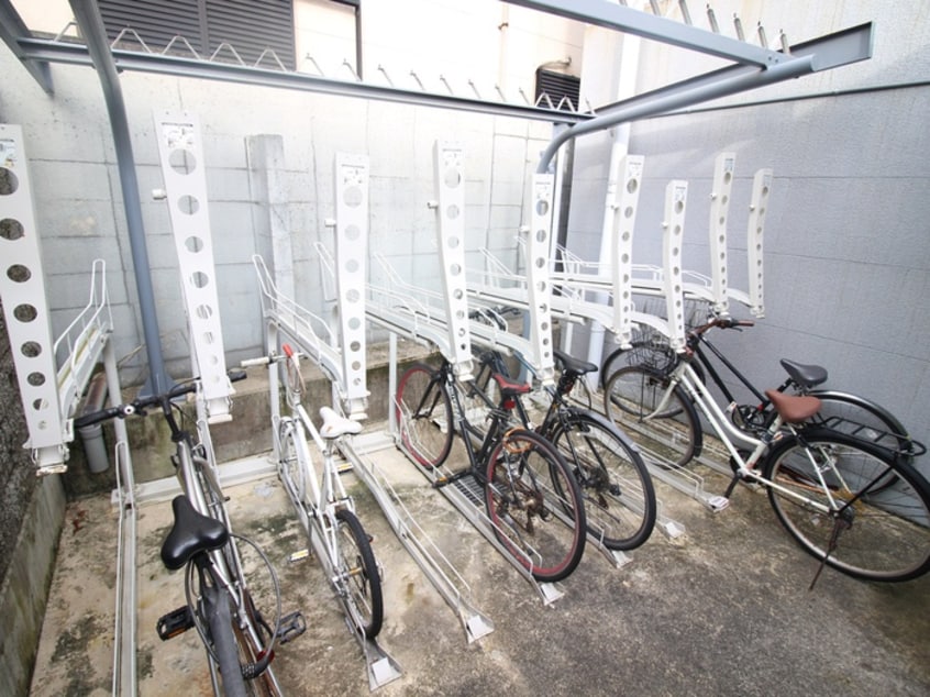 駐輪場 メゾンドール吹田（506）