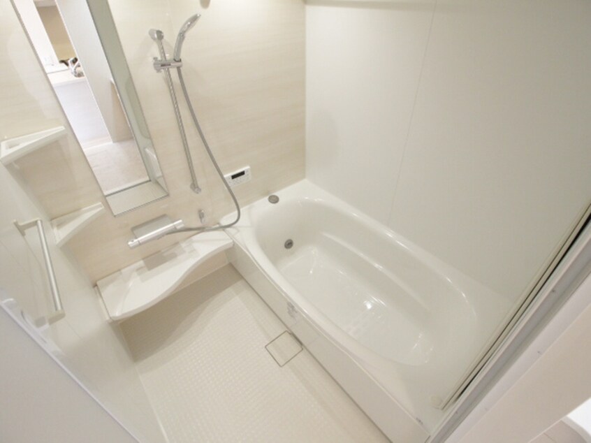 バス／シャワールーム等 アイボヌール