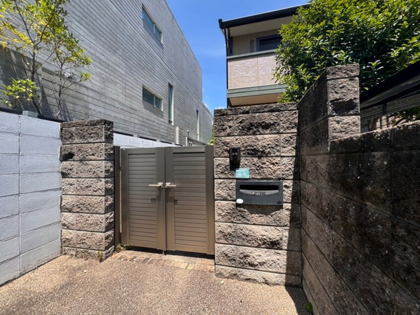 エントランス部分 松ノ内テラスハウス