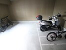 バイク置き場 サンセール谷上