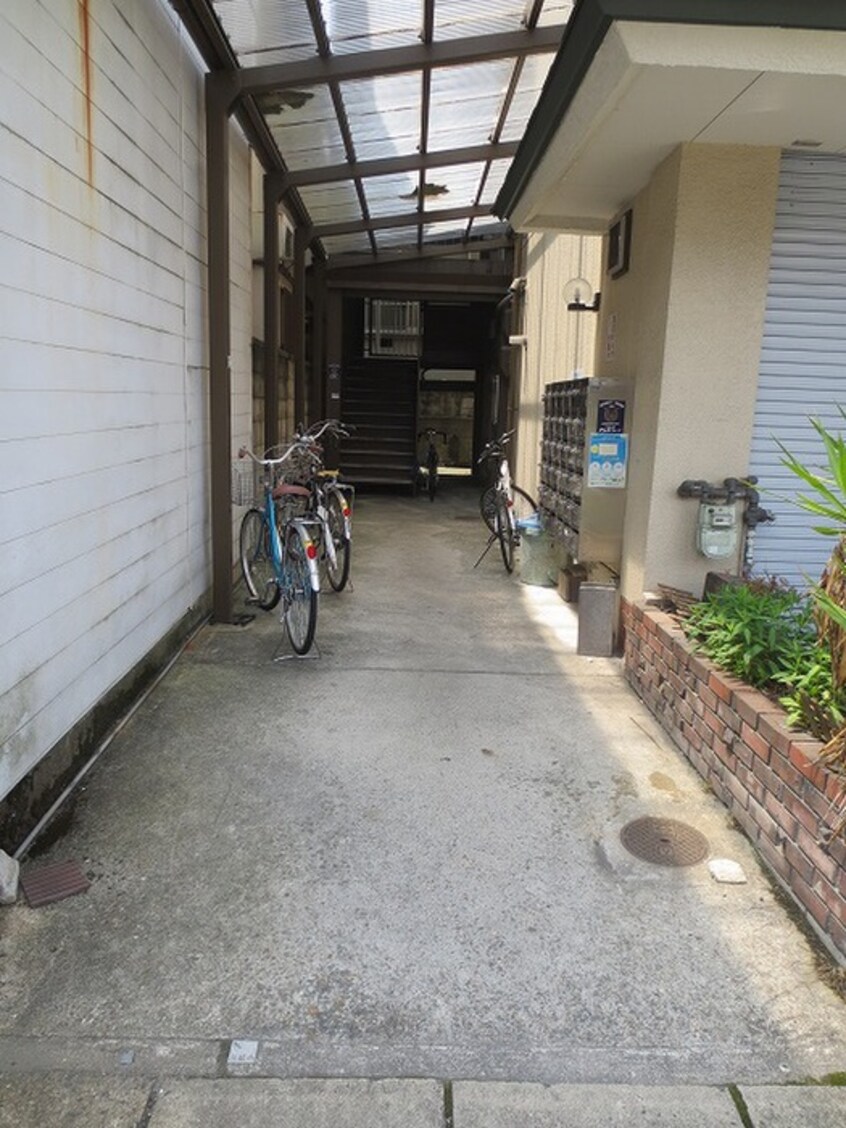 エントランス部分 サンライズ ヒガシラ