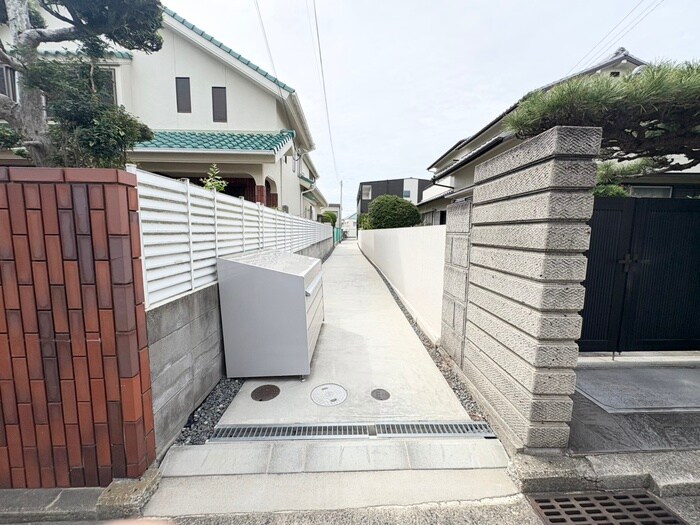 エントランス部分 ジーメゾン垂水