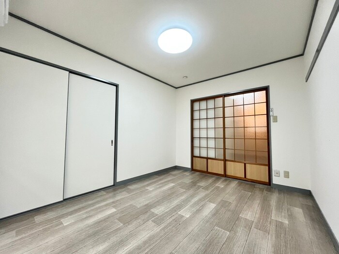 居室 三熊元町ハイツ