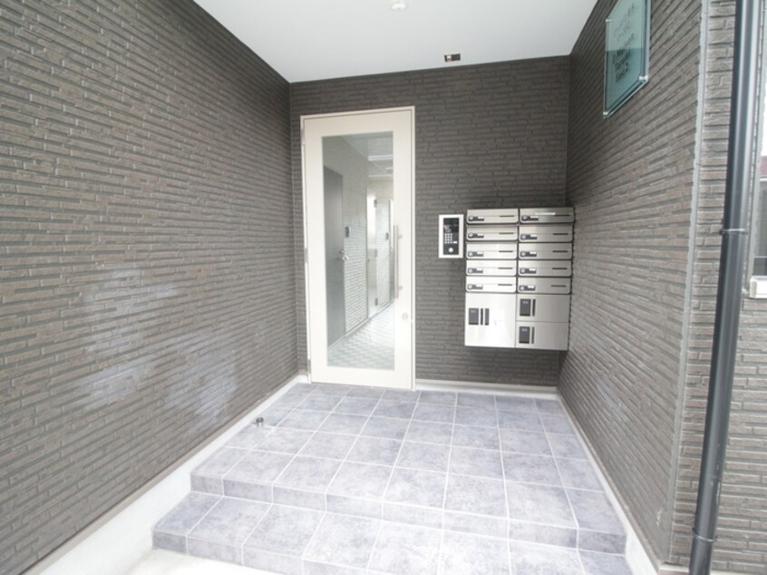 エントランス部分 ジーメゾン垂水イースト２