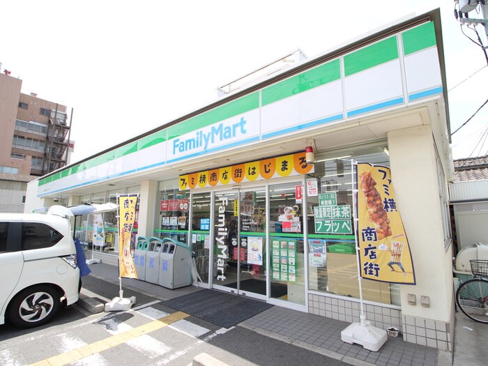 ファミリーマート　東大阪足代北1丁目店(コンビニ)まで105m シャラロステ