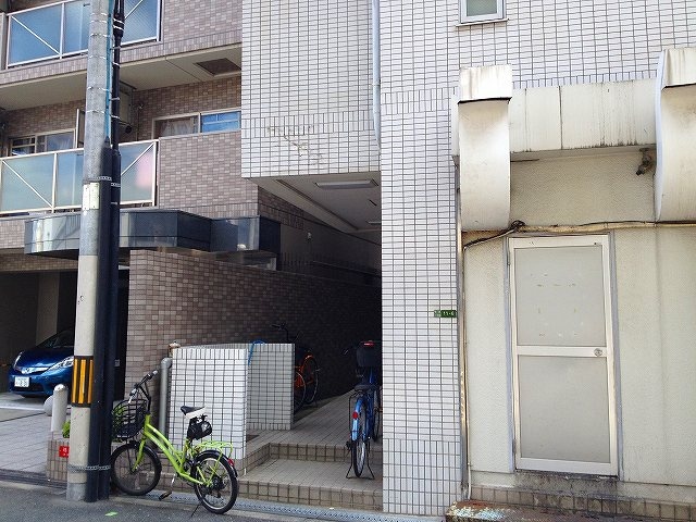 エントランス部分 エクレーヌ橋本