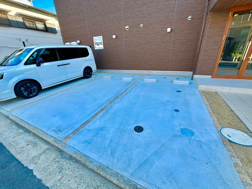 駐車場 ワンズレジデンス西湊