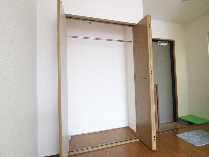 収納 ＦＬＡＴ１３６