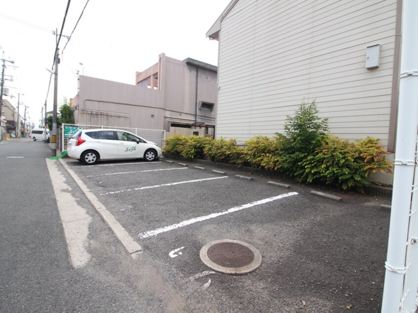 駐車場 サンハイツ