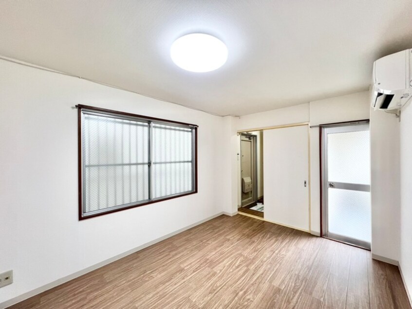 居室 サン　シルク　ラポピ－