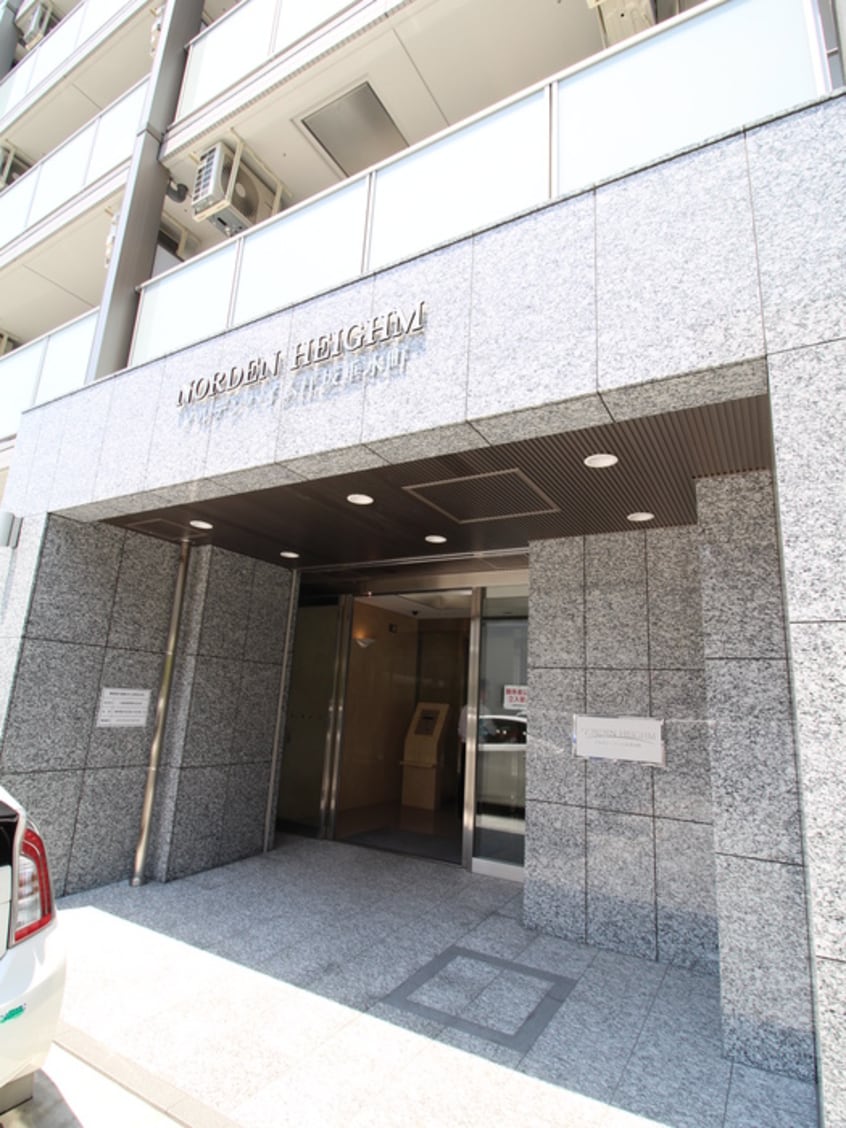 エントランス部分 ノルデンハイム江坂垂水町