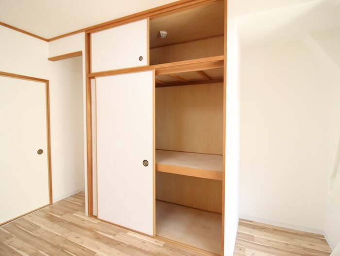 収納 リアライズ羽坂通