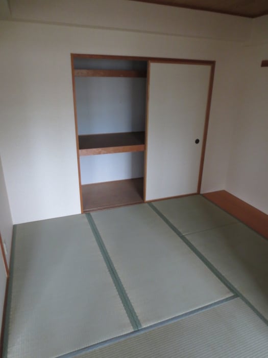 居室 パルハセトン十三