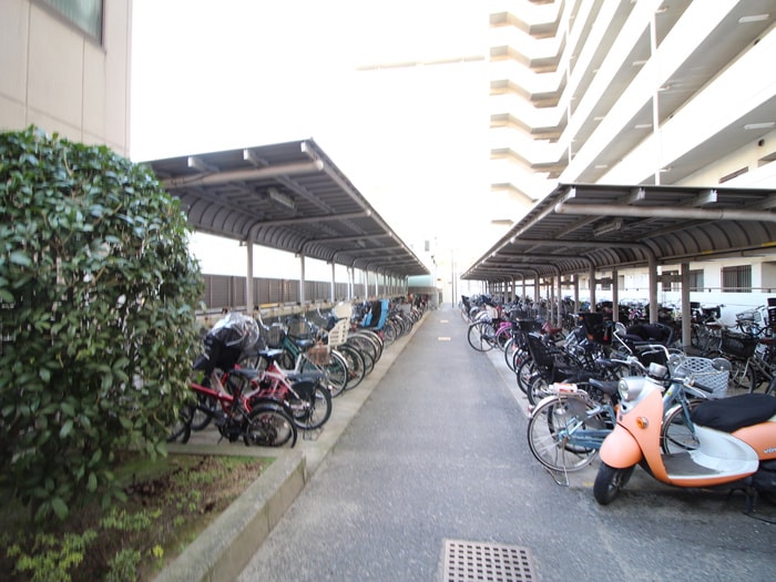 駐輪場 パルハセトン十三