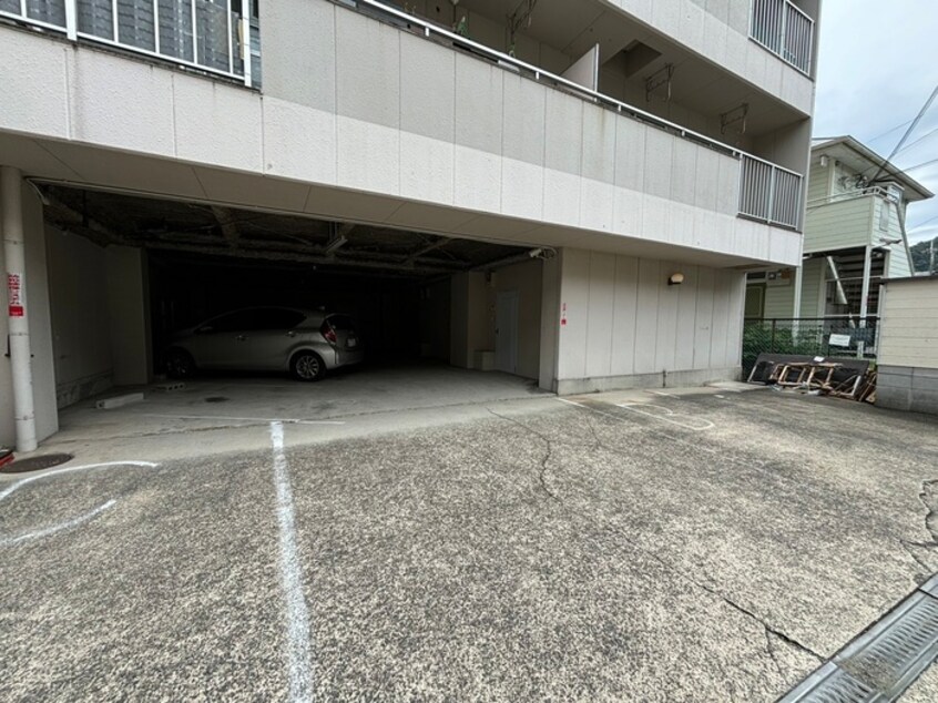 駐車場 スコルピオ清和