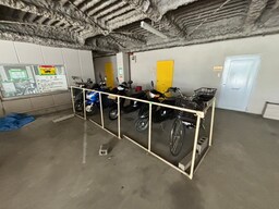 バイク置き場