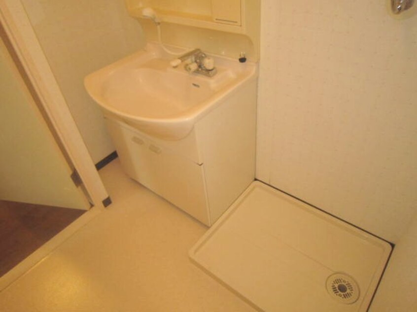 洗濯機置場 ベルシャンテ西明石Ⅱ