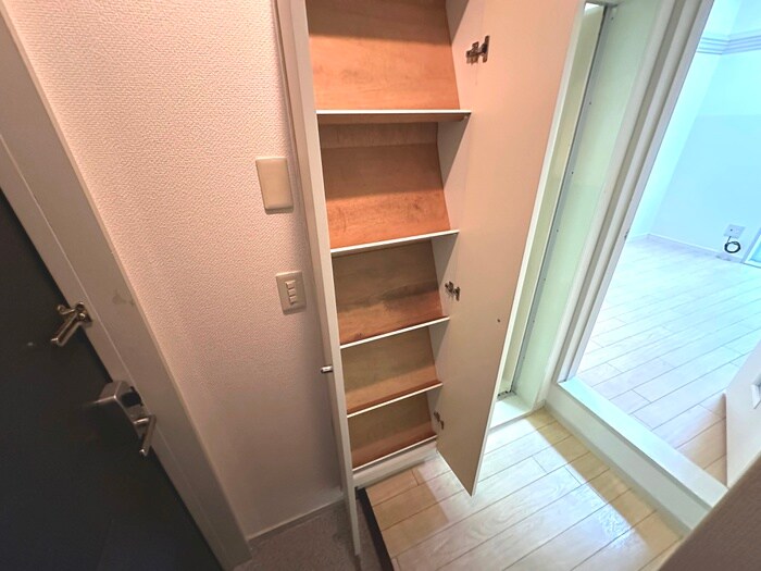 靴箱 エイブル富田