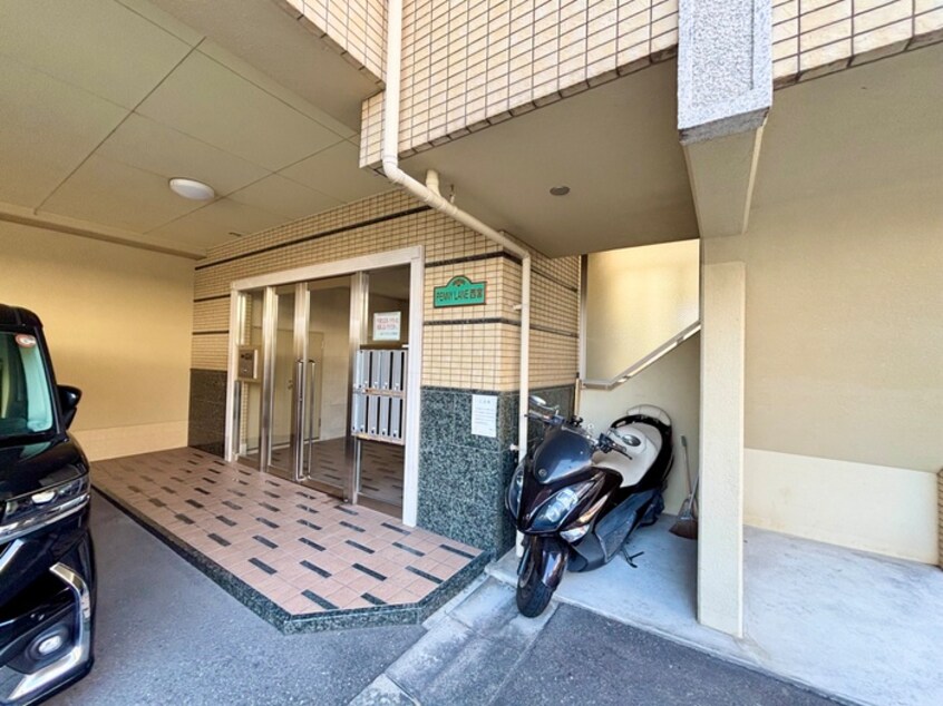 エントランス部分 ペニ－レ－ン西宮