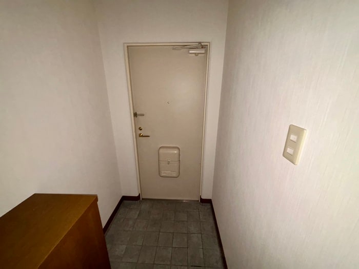 玄関 ペニ－レ－ン西宮