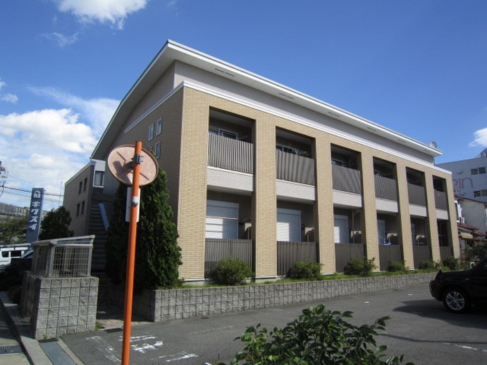 外観写真 ガルニエ