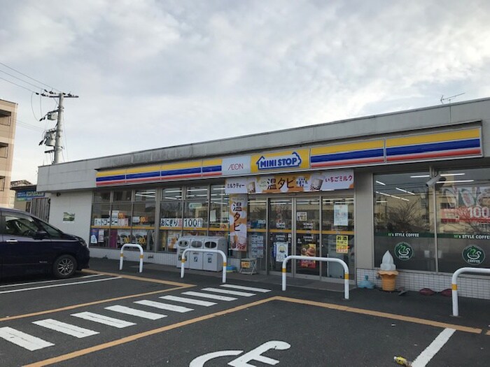 ミニストップ大萱店(コンビニ)まで650m ガイア　萱野浦