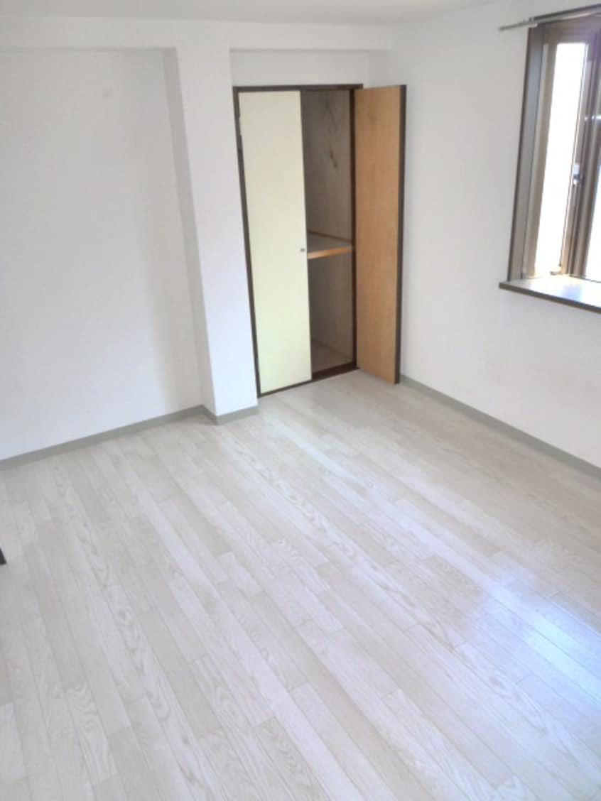 内観写真 メゾンティグレ