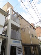 シプランドーレの外観