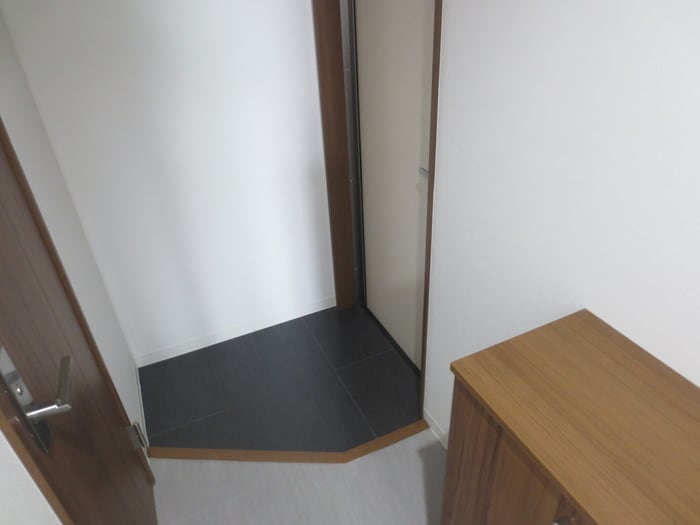 玄関 ｳｲﾝｽﾞｺｰﾄ天神