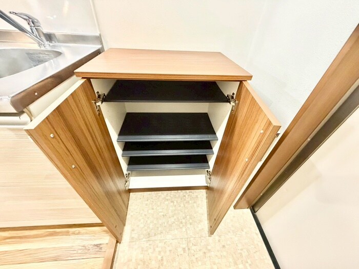 靴箱 ｳｲﾝｽﾞｺｰﾄ天神